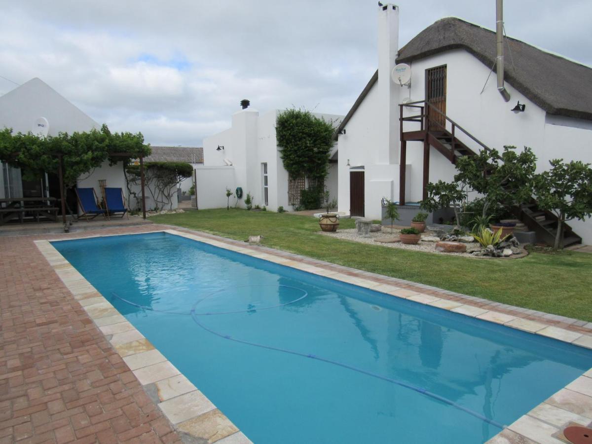 Omega Suite Gansbaai Exterior foto